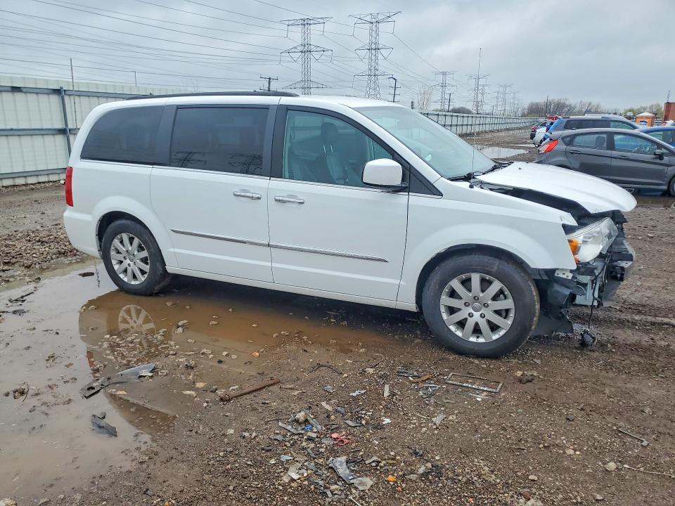 2015 Chrysler Town & Country Touring