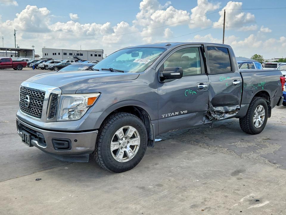 2018 Nissan Titan SV