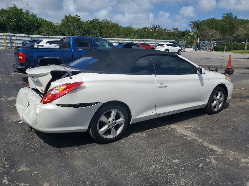2005 Toyota Camry Solara sle V6
