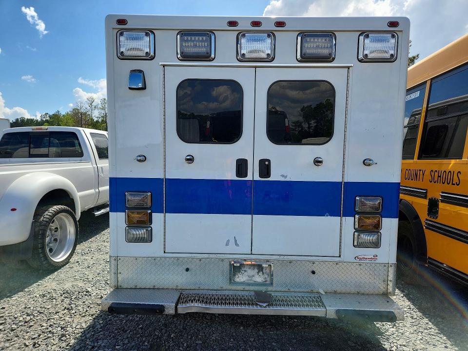2017 Ford F350 Super Duty Ambulance