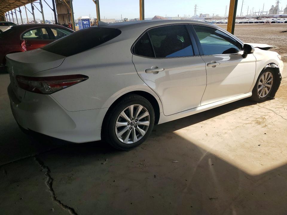 2019 Toyota Camry le