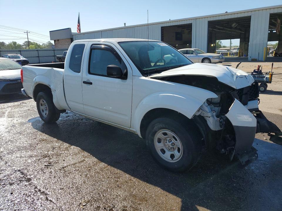 2013 Nissan Frontier s