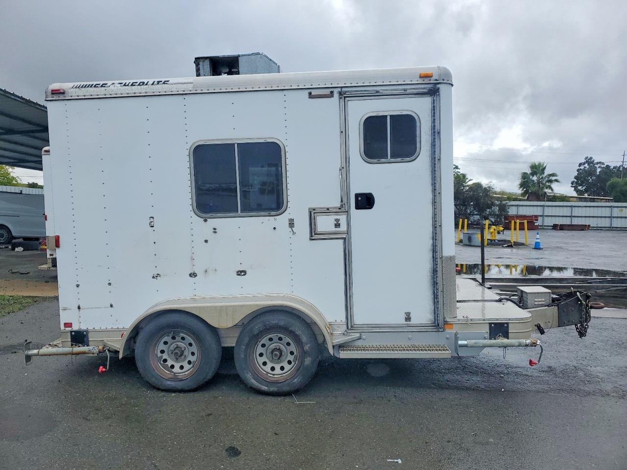 2000 Pelsue Fiber Optic Splicing Trailer
