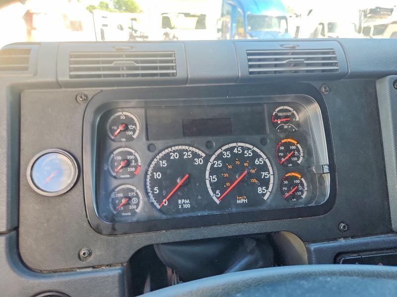 2017 Freightliner Cascadia 125 Semi Truck