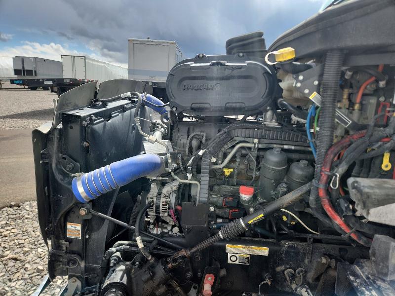 2022 Peterbilt 579 Semi Truck