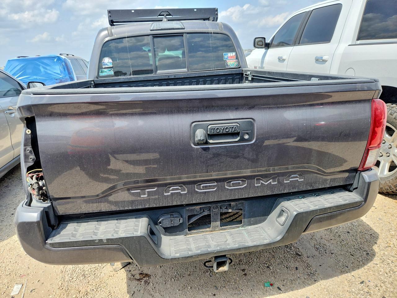 2018 Toyota Tacoma SR