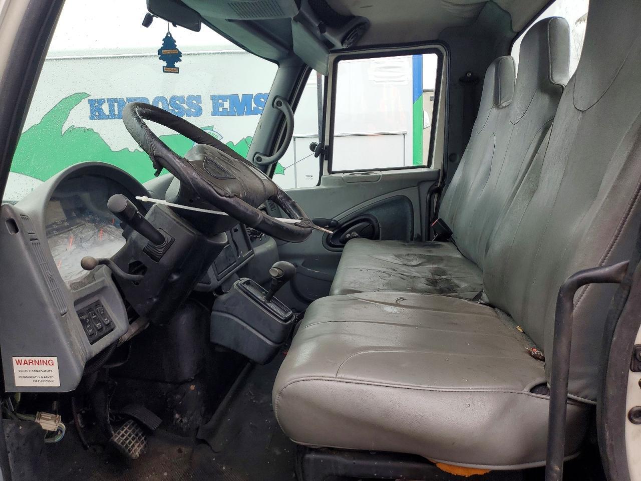 2005 International 4300 Truck Cab AND Chassis