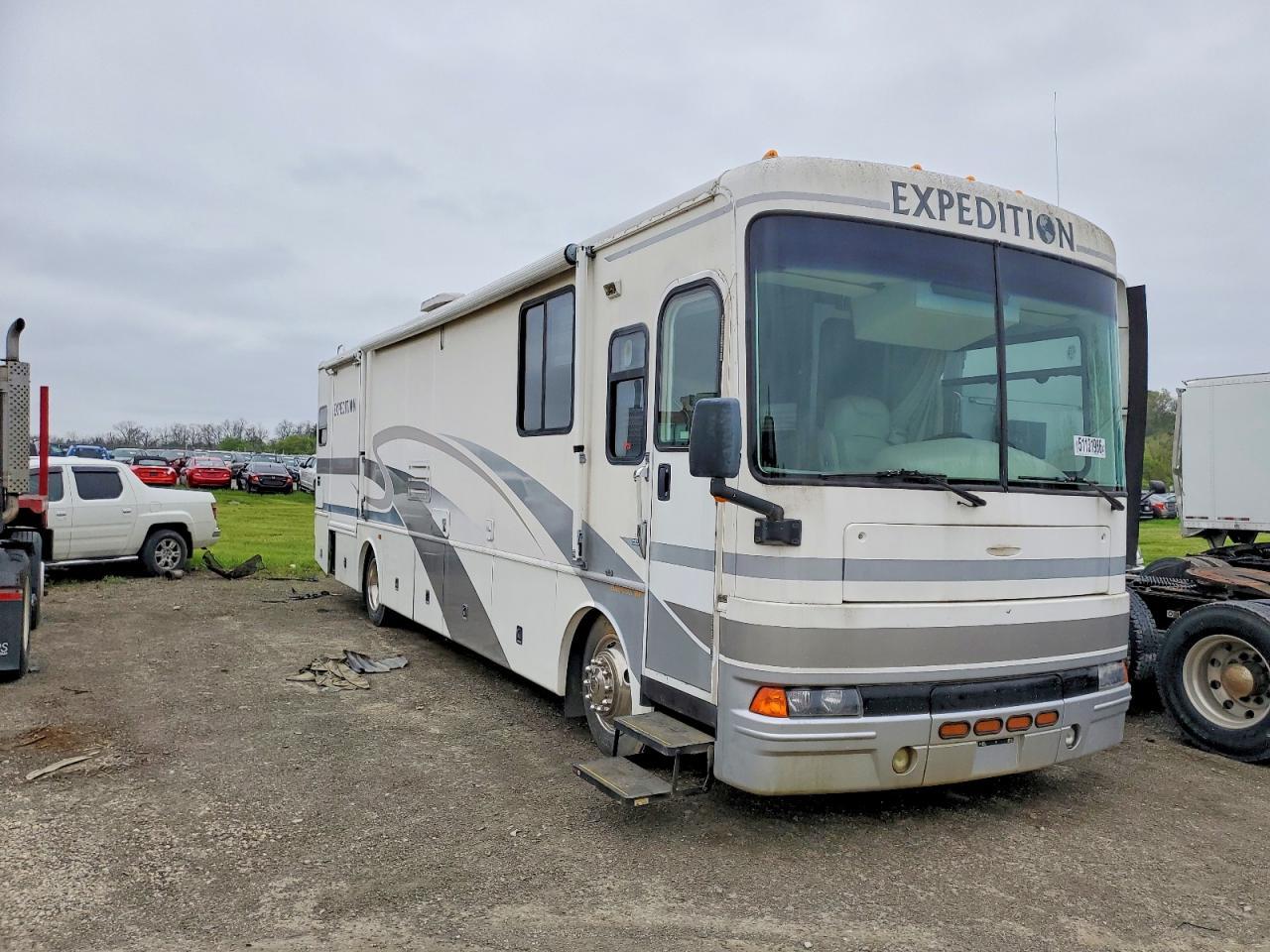 2002 Fleetwood Expedition RV