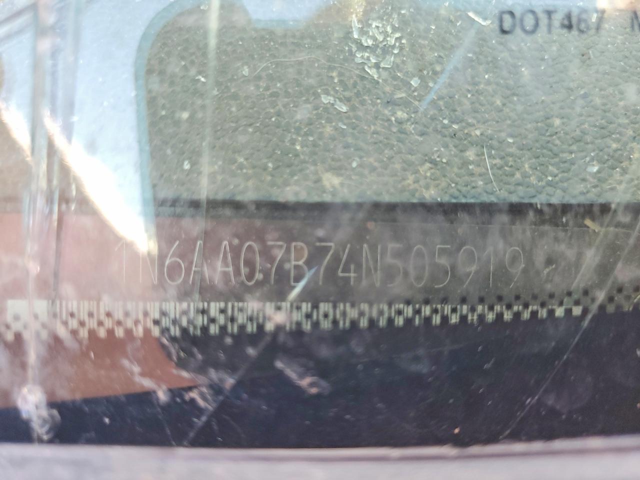 2004 Nissan Titan XE