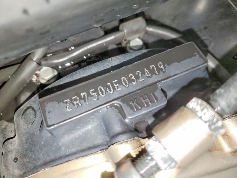 2005 Kawasaki ZR750 K1