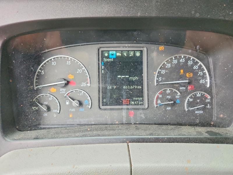 2022 Freigliner Cascadia 126