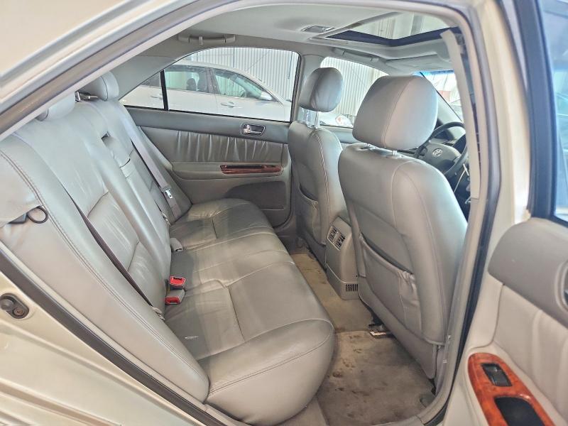 2004 Toyota Camry xle