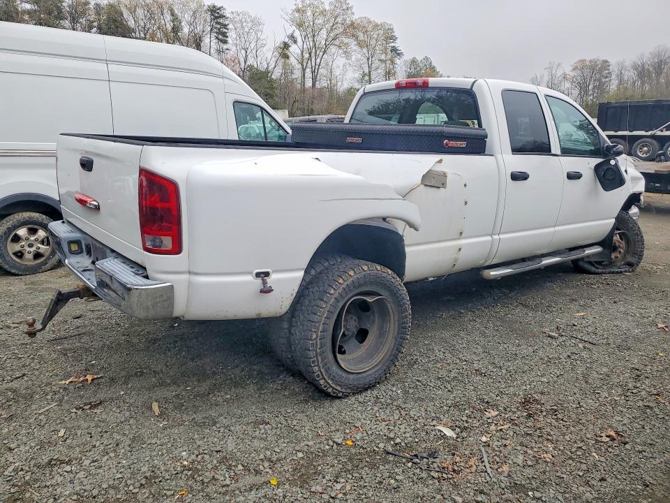 2004 Dodge RAM 3500 ST