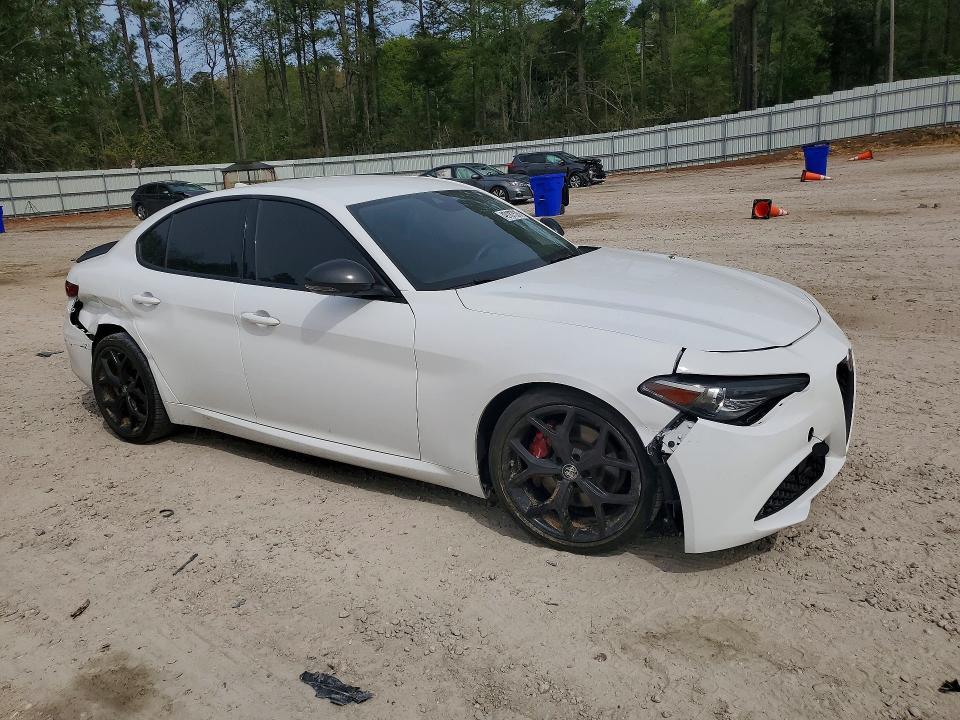 2020 Alfa Romeo Giulia