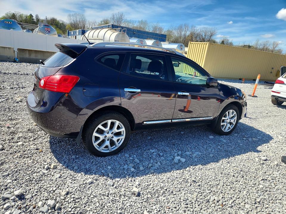 2013 Nissan Rogue s