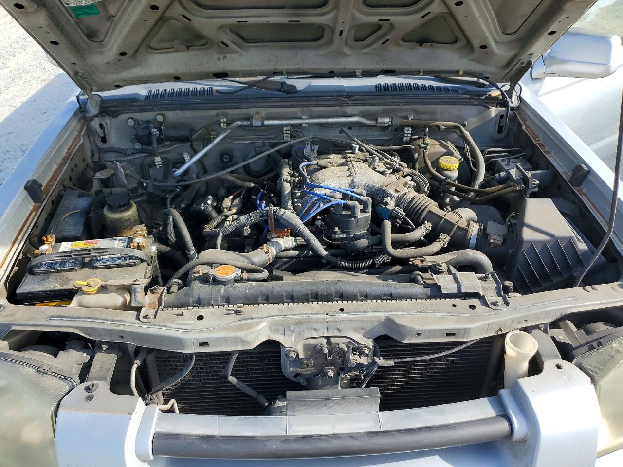 2002 Nissan Frontier XE-V6