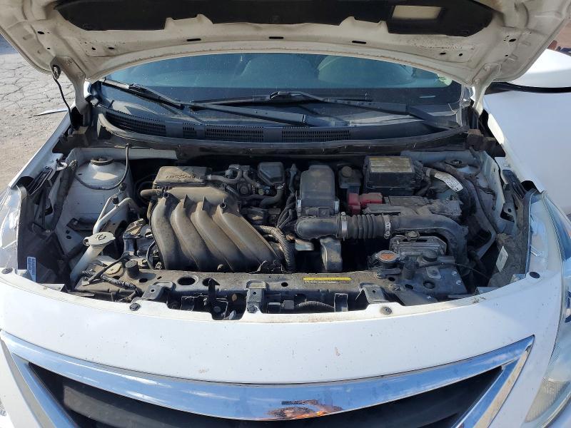 2015 Nissan Versa 1.6 sv