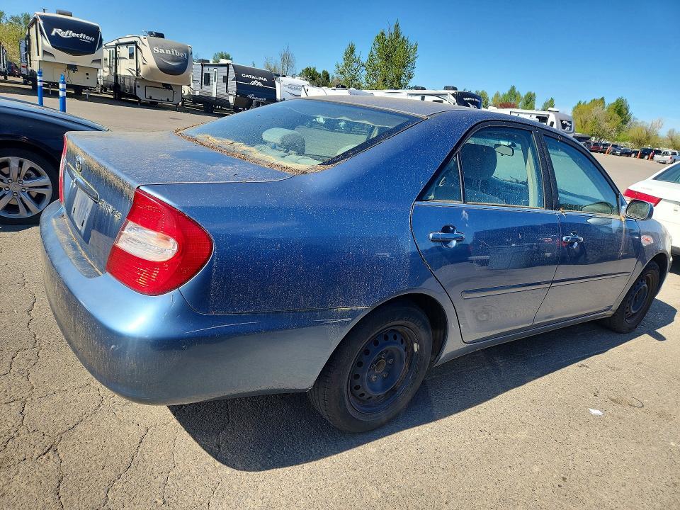 2003 Toyota Camry le