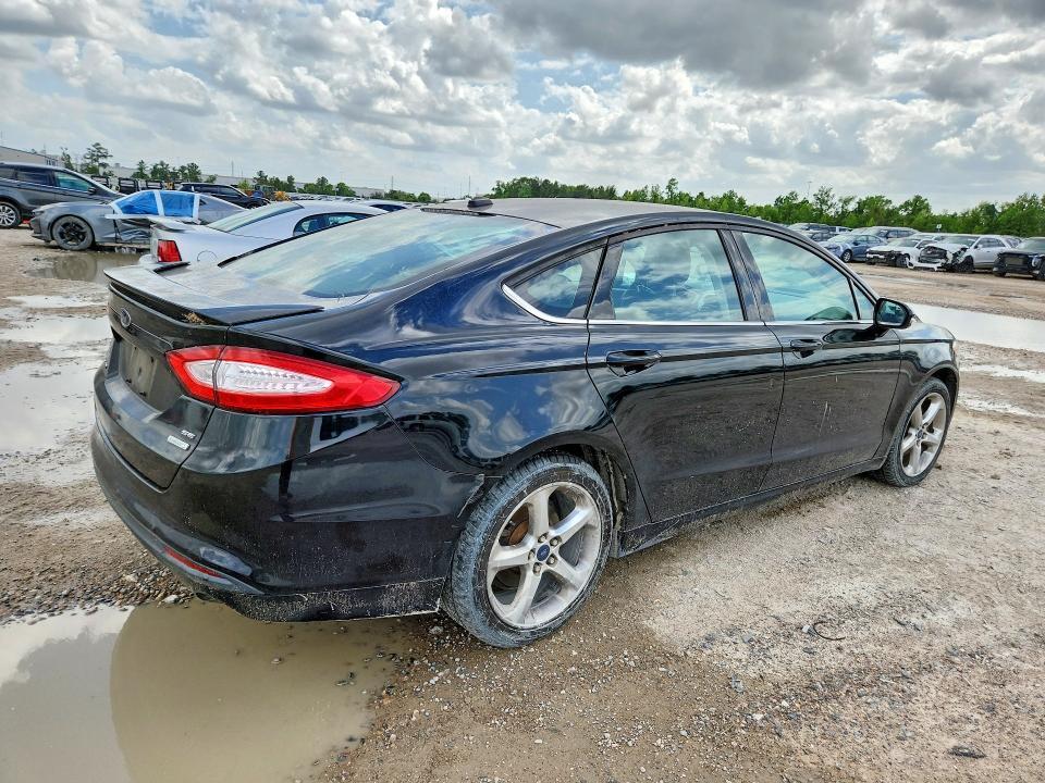 2016 Ford Fusion se