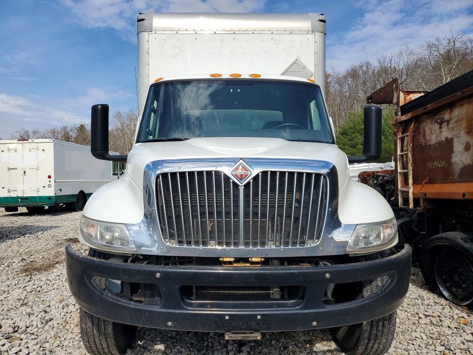 2020 International MV607 BOX Truck