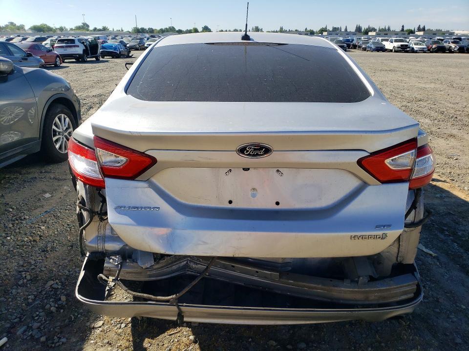 2016 Ford Fusion se Hybrid