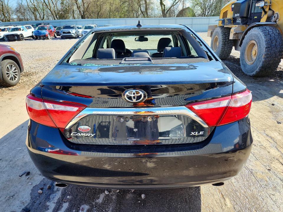 2015 Toyota Camry xle V6