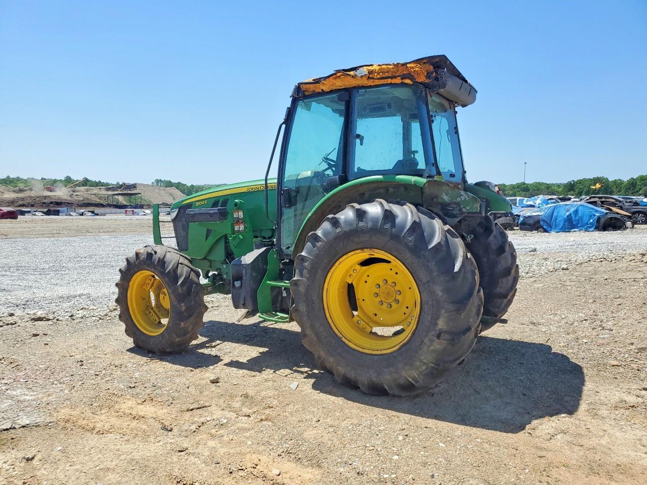2022 John Deere 5100E Mfwd Tractor