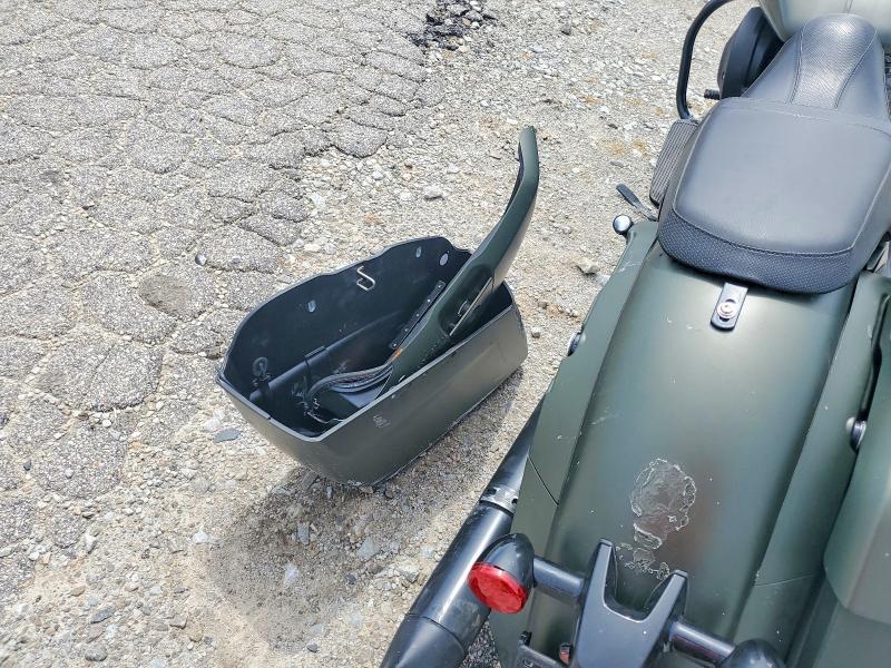 2021 Indian Motorcycle Co. Springfield Dark Horse