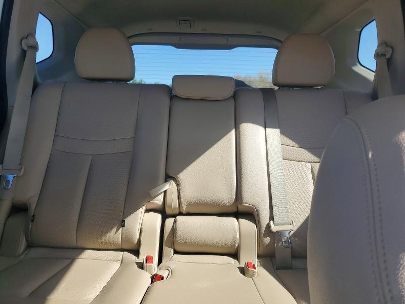 2016 Nissan Rogue sl