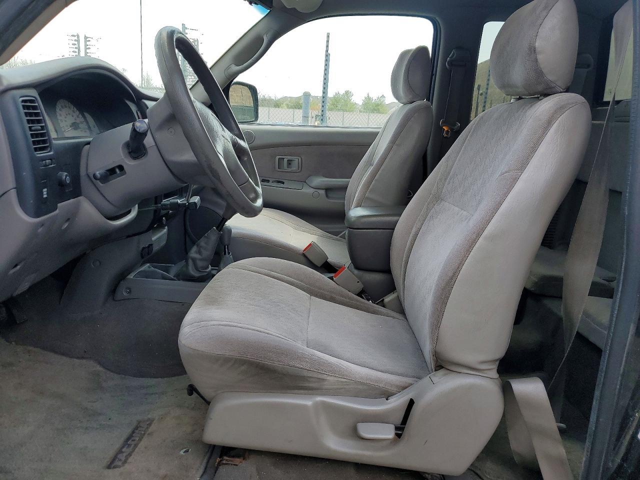 2003 Toyota Tacoma Base