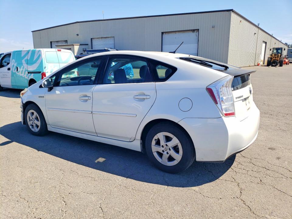 2010 Toyota Prius iii