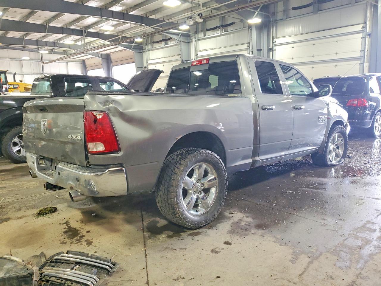2013 Dodge RAM 1500 SLT