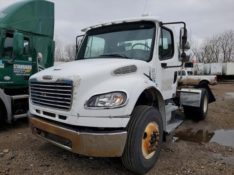 2009 Freigliner 2009 Freightliner Business Class M2 Semi Truck