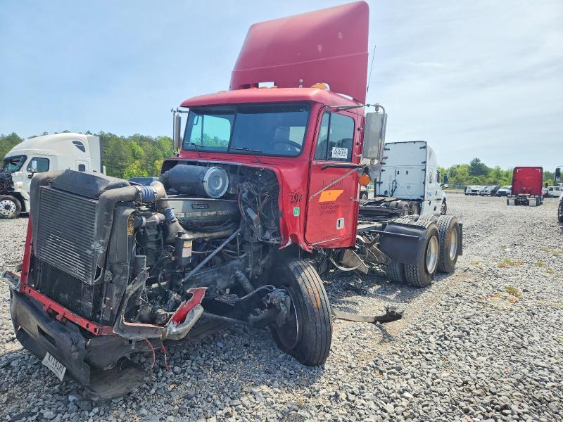 1999 Freigliner 1999 Freightliner Fld120 Semi Truck