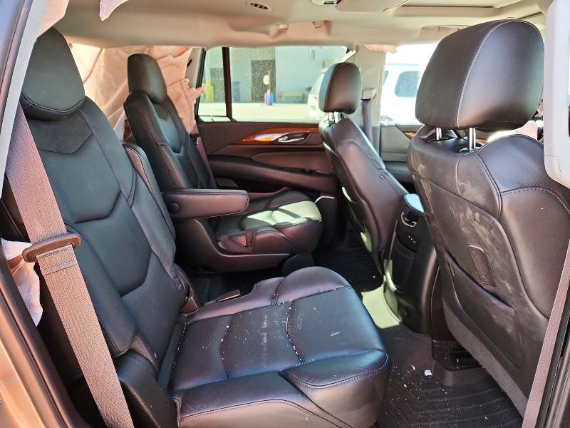 2017 Cadillac Escalade Luxury