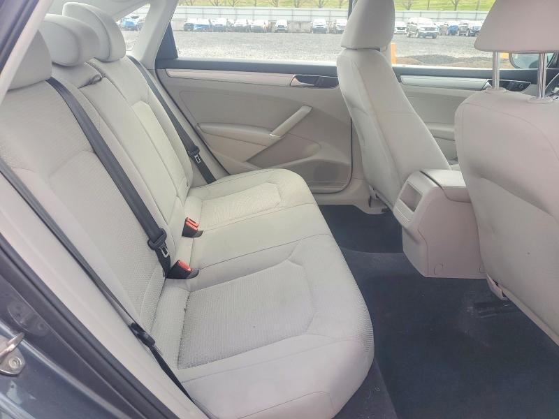 2016 Volkswagen Passat