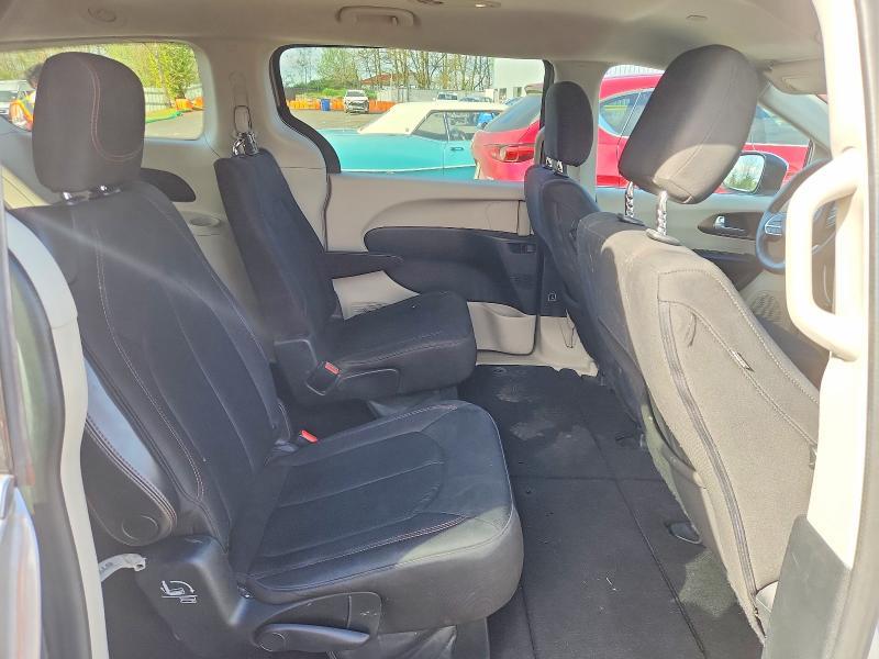 2017 Chrysler Pacifica lx