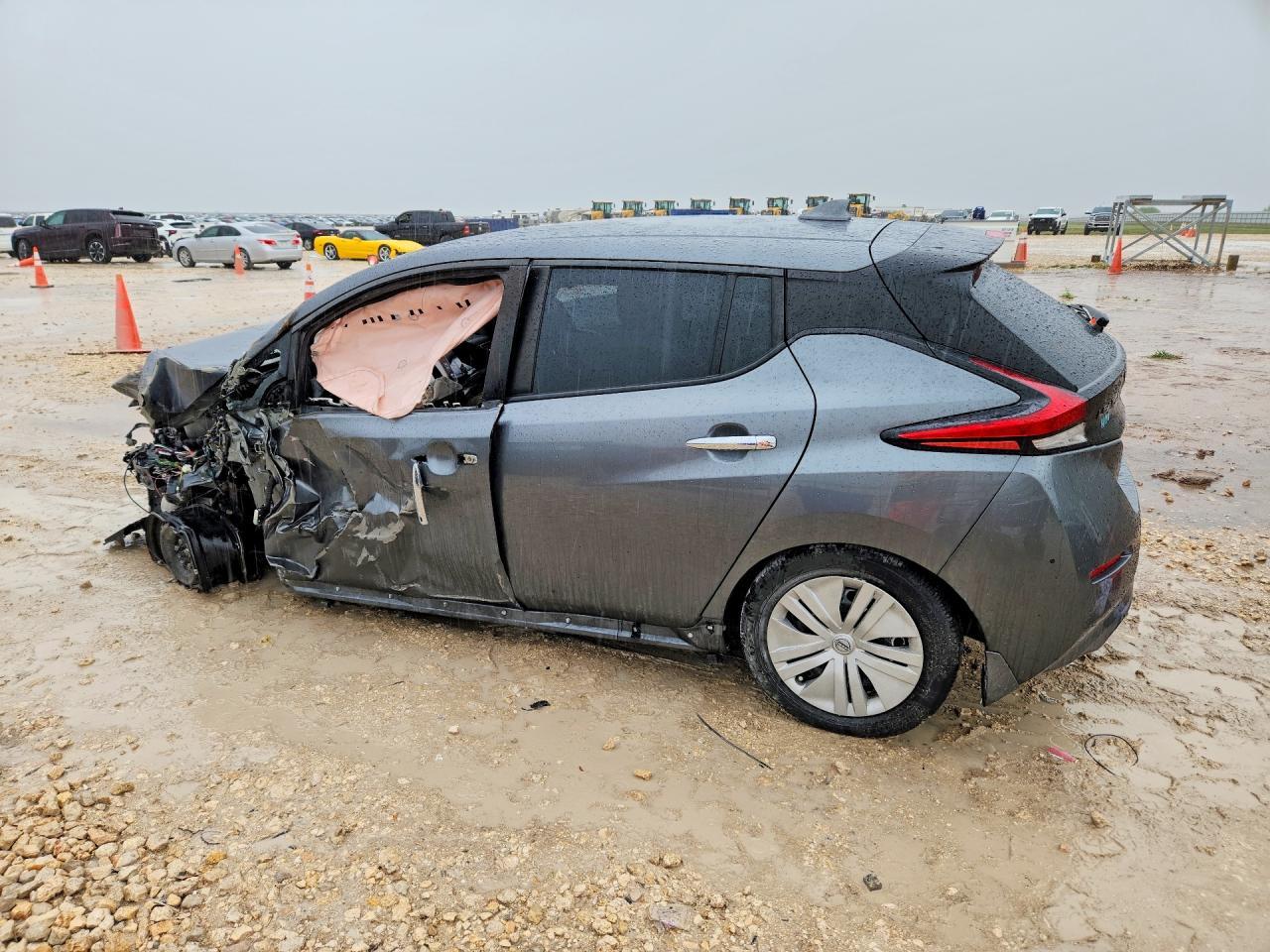 2023 Nissan Leaf s