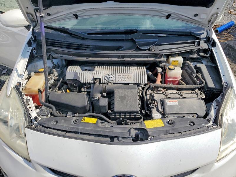 2013 Toyota Prius two