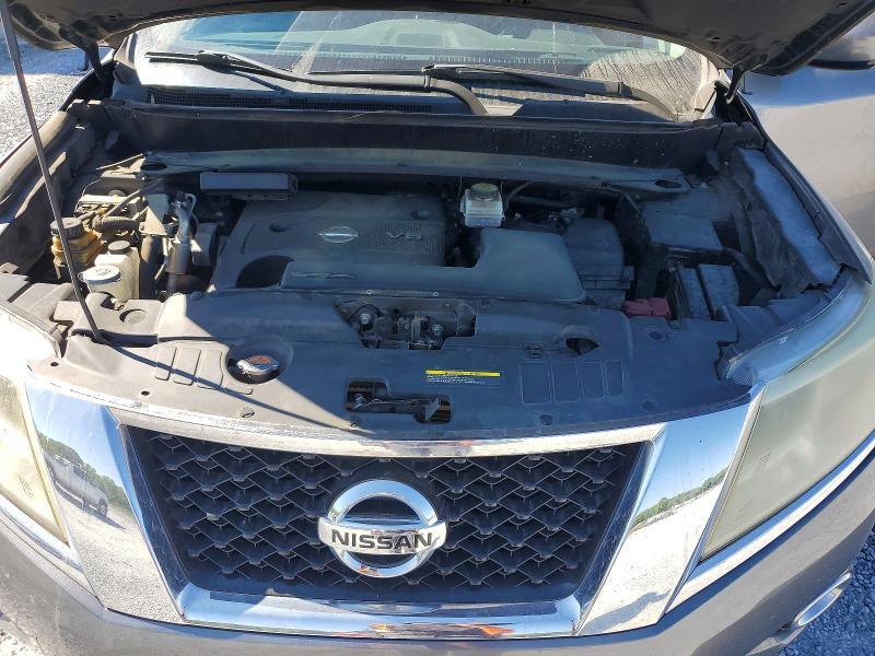 2015 Nissan Pathfinder sv