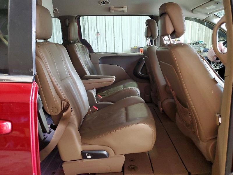 2013 Chrysler Town & Country Touring