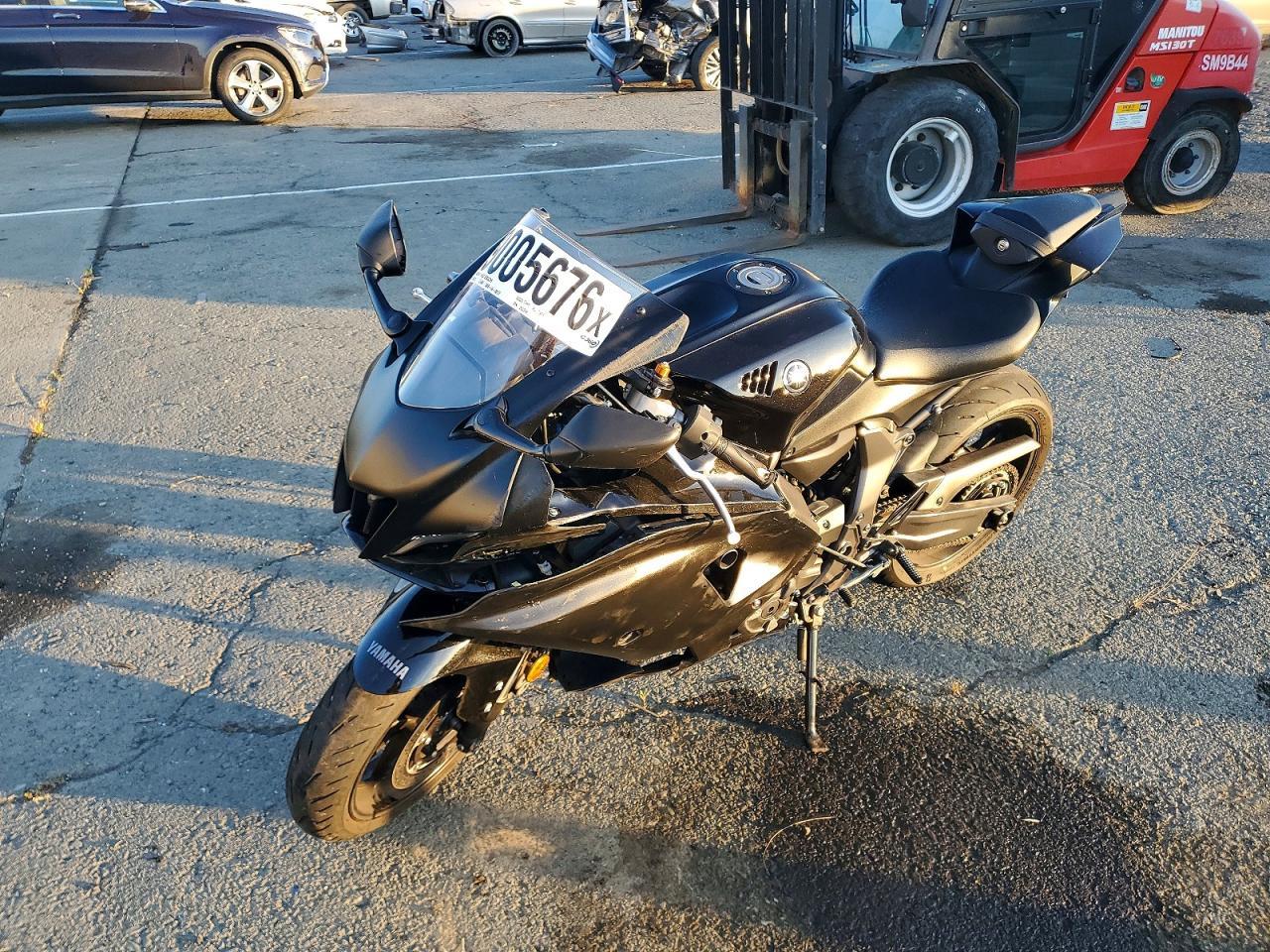 2025 Yamaha YZFR7