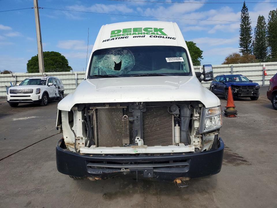 2019 Nissan NV 2500 HD SV