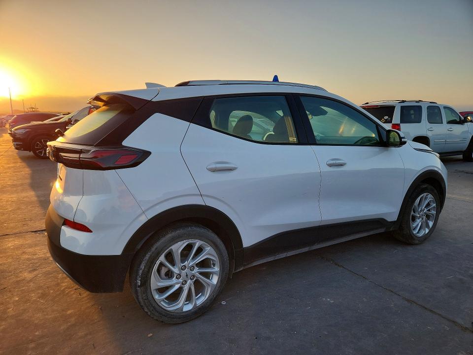 2023 Chevrolet Bolt euv lt