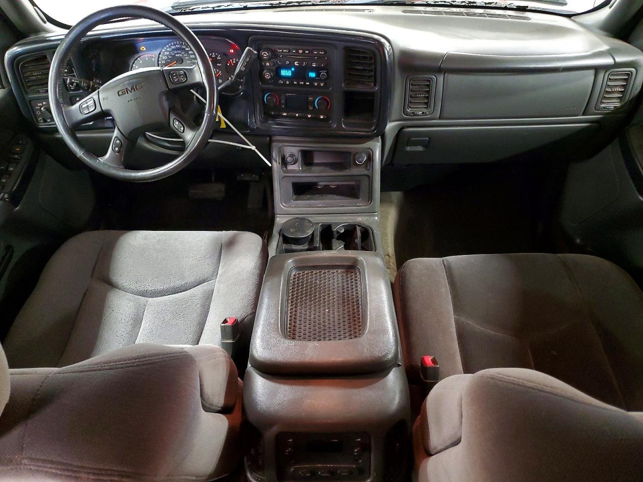 2004 GMC Sierra K2500 Heavy Duty