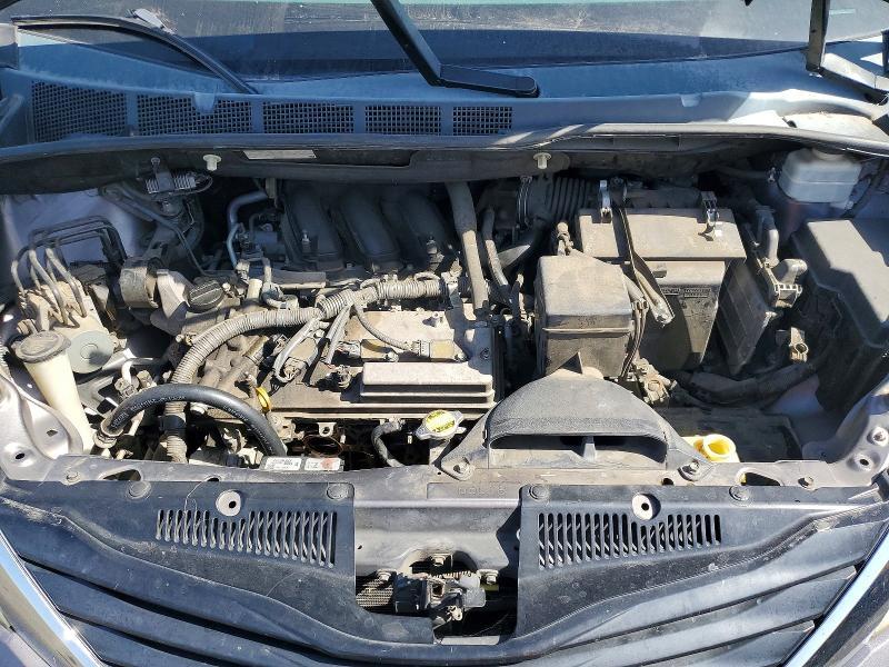 2011 Toyota Sienna le