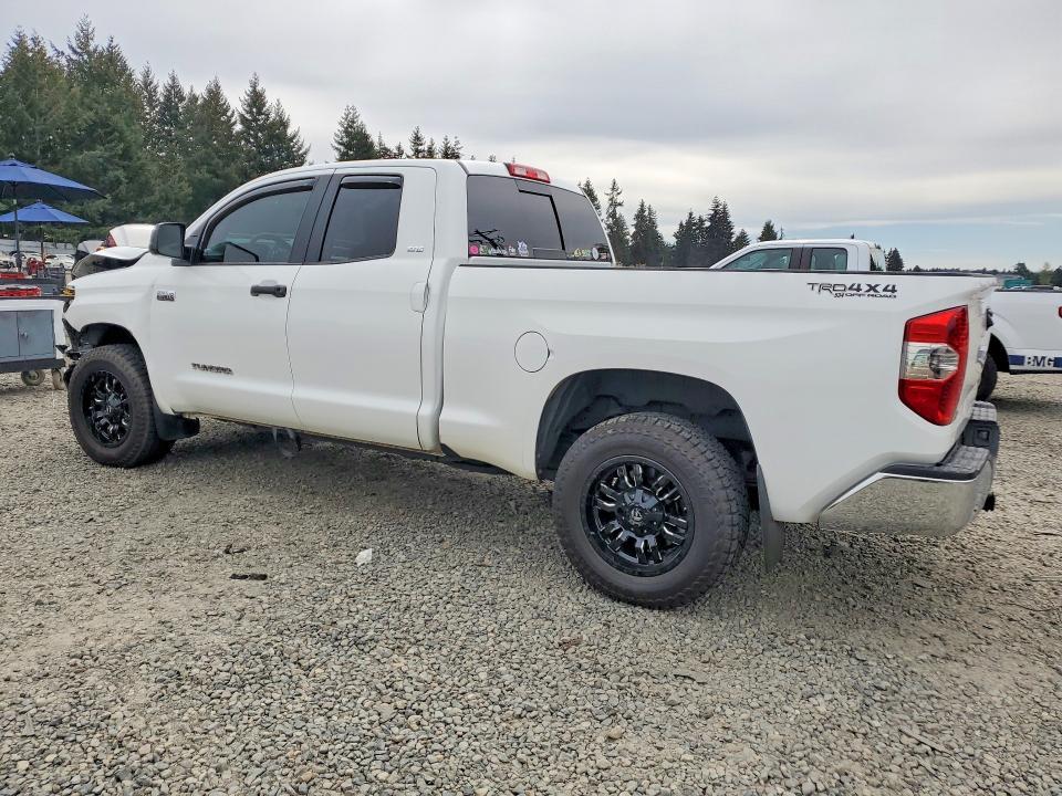 2015 Toyota Tundra SR5