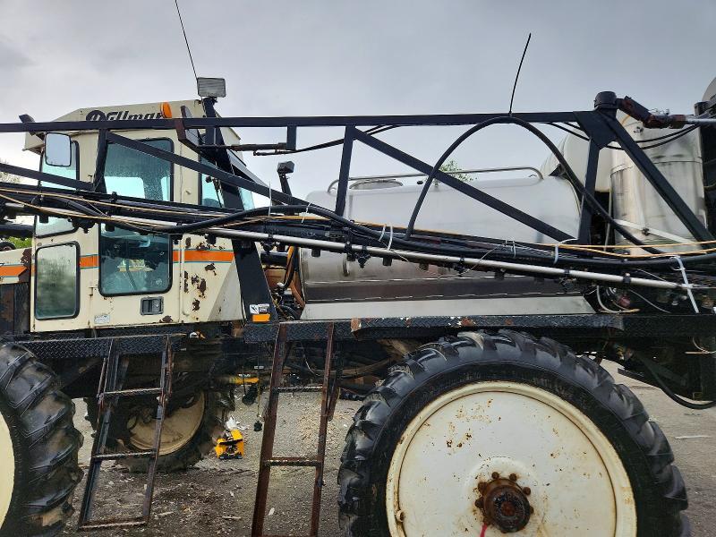 2000 Wilm 2000 Willmar AIR Trak 785 Sprayer