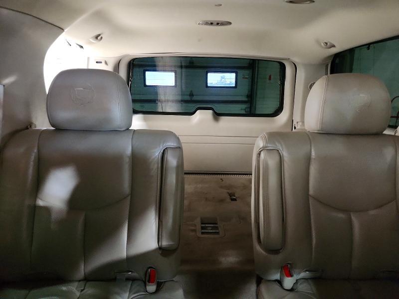 2004 Cadillac Escalade Luxury