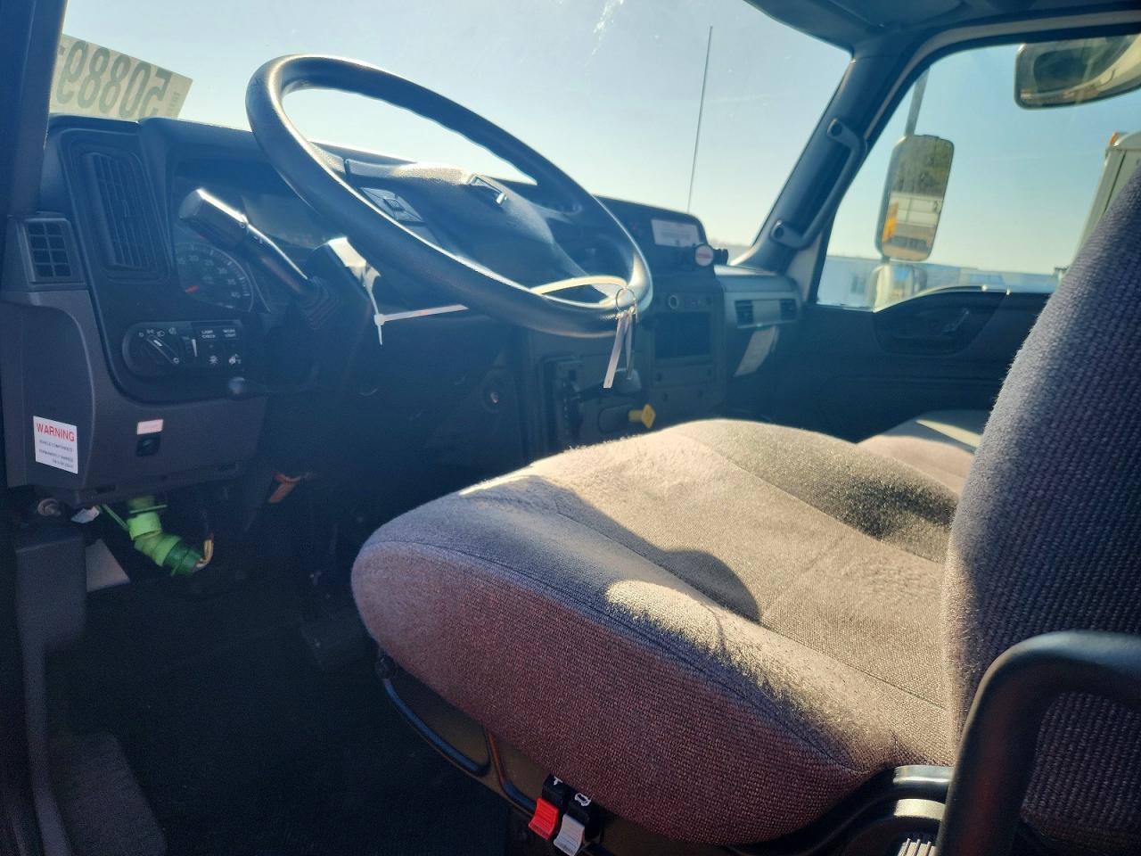 2020 International MV607 BOX Truck